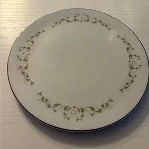 Sheffield Fine China Trivet Elegance 7.5 inches round excellent condition!